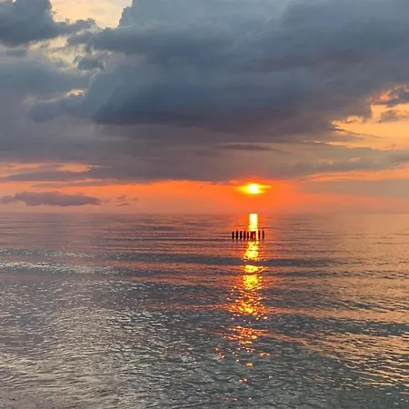 Akacjowa Ii 別荘 ミエルノ