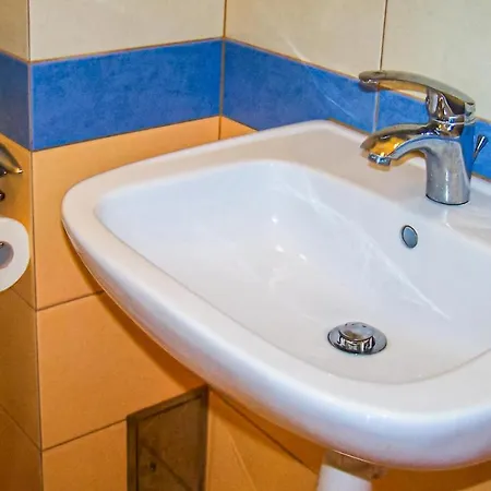 2 Bedroom Pet Friendly In Mielno Holiday home *